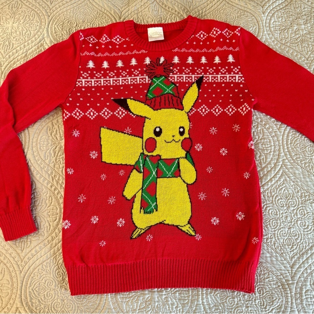 🎅 POK’eMoN Holiday sweater juniors large cotton poly blend machine wash - Picture 2 of 6